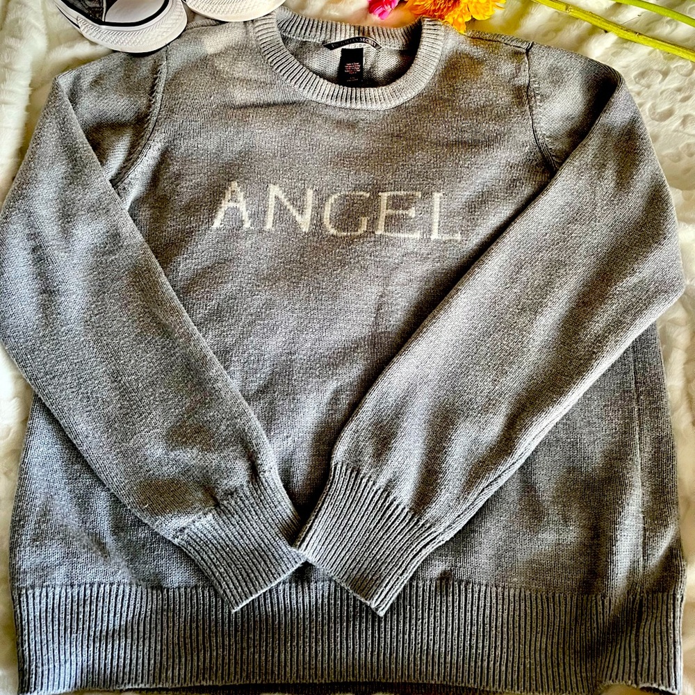 Victoria’s Secret Lounge Sweater ☺️